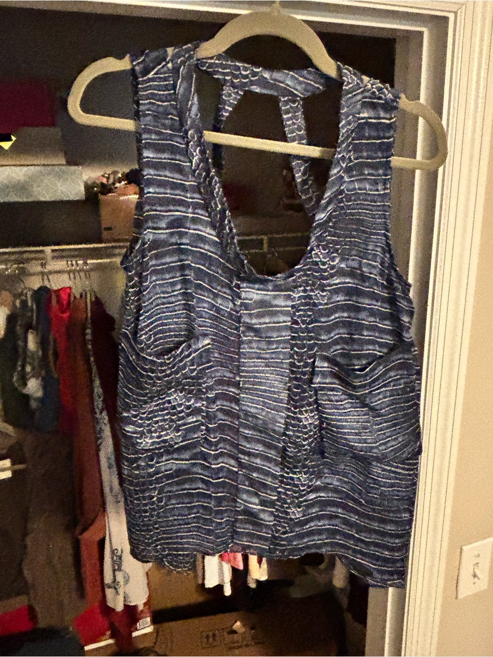 BCBGMaxAzria Navy Textured Sleeveless Top